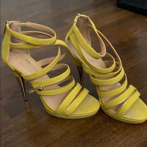 🎉 HOST PICK 10/5 🎉 Citrine Colin Stewart Heels